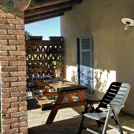 Cascina Ponchietta 컨트리하우스 몬타