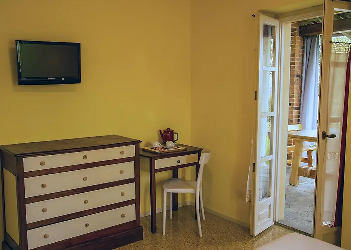 Cascina Ponchietta * 몬타